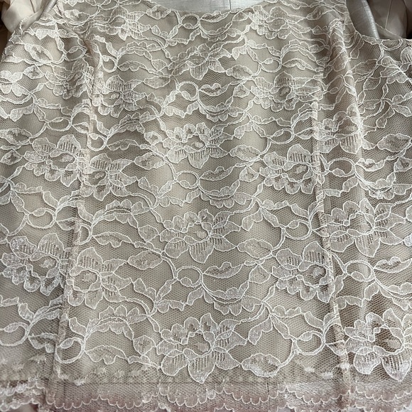 Three piece women’s suite - Picture 3 of 3